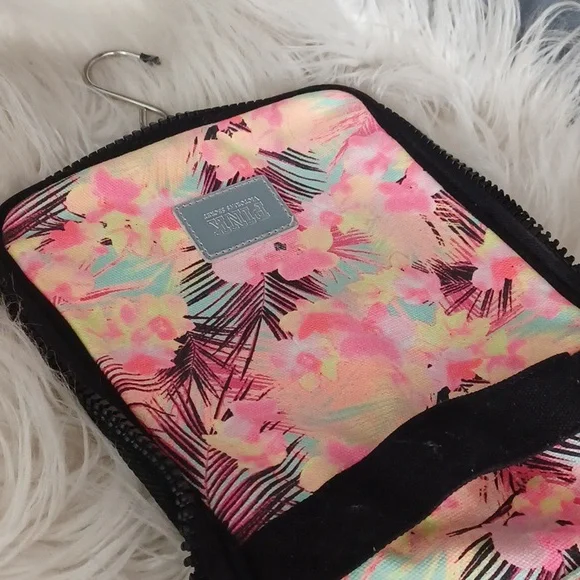 Pink Victoria's Secret Travel Makeup Bag - Picture 14 of 16